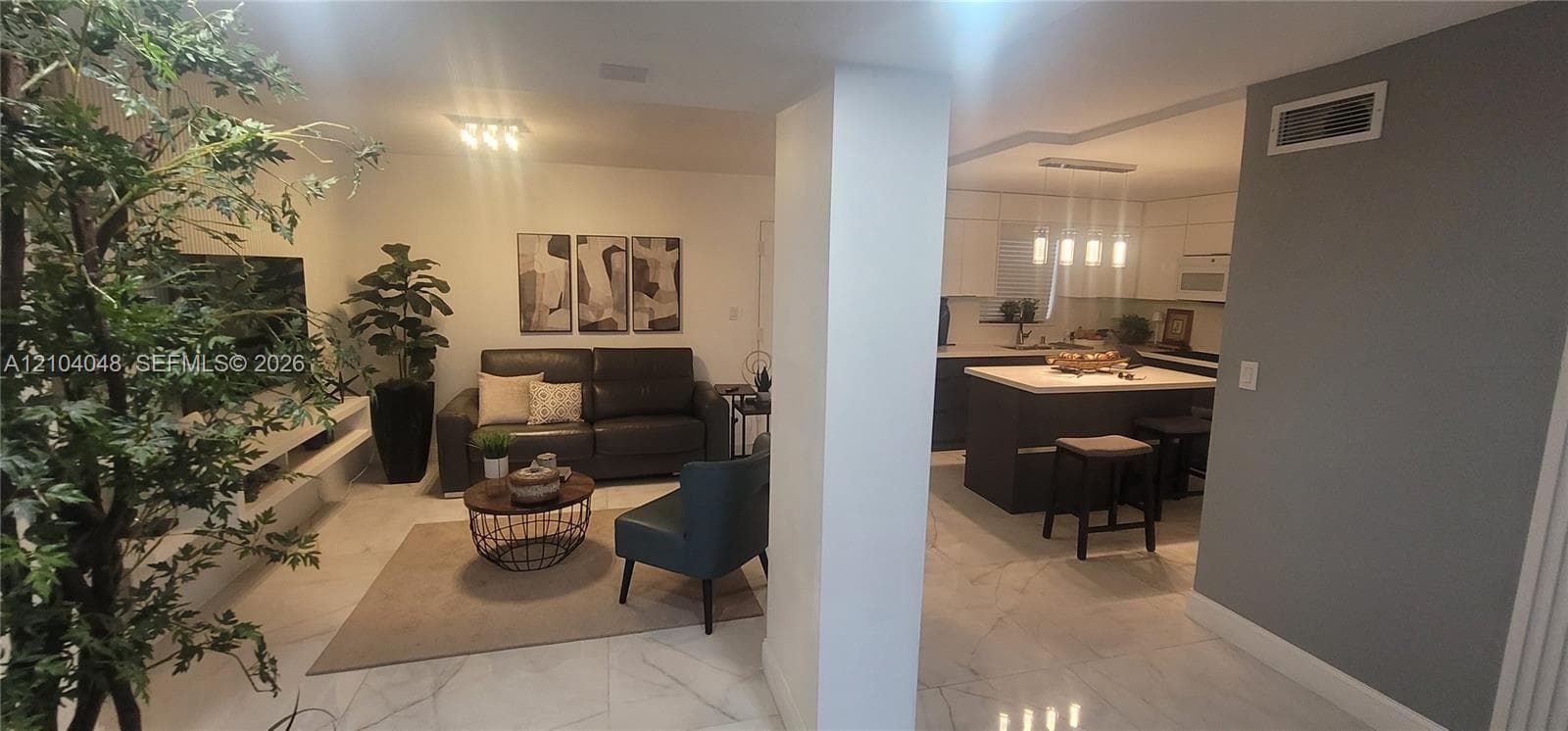 9371 Fontainebleau Blvd # I108, Miami FL 33172