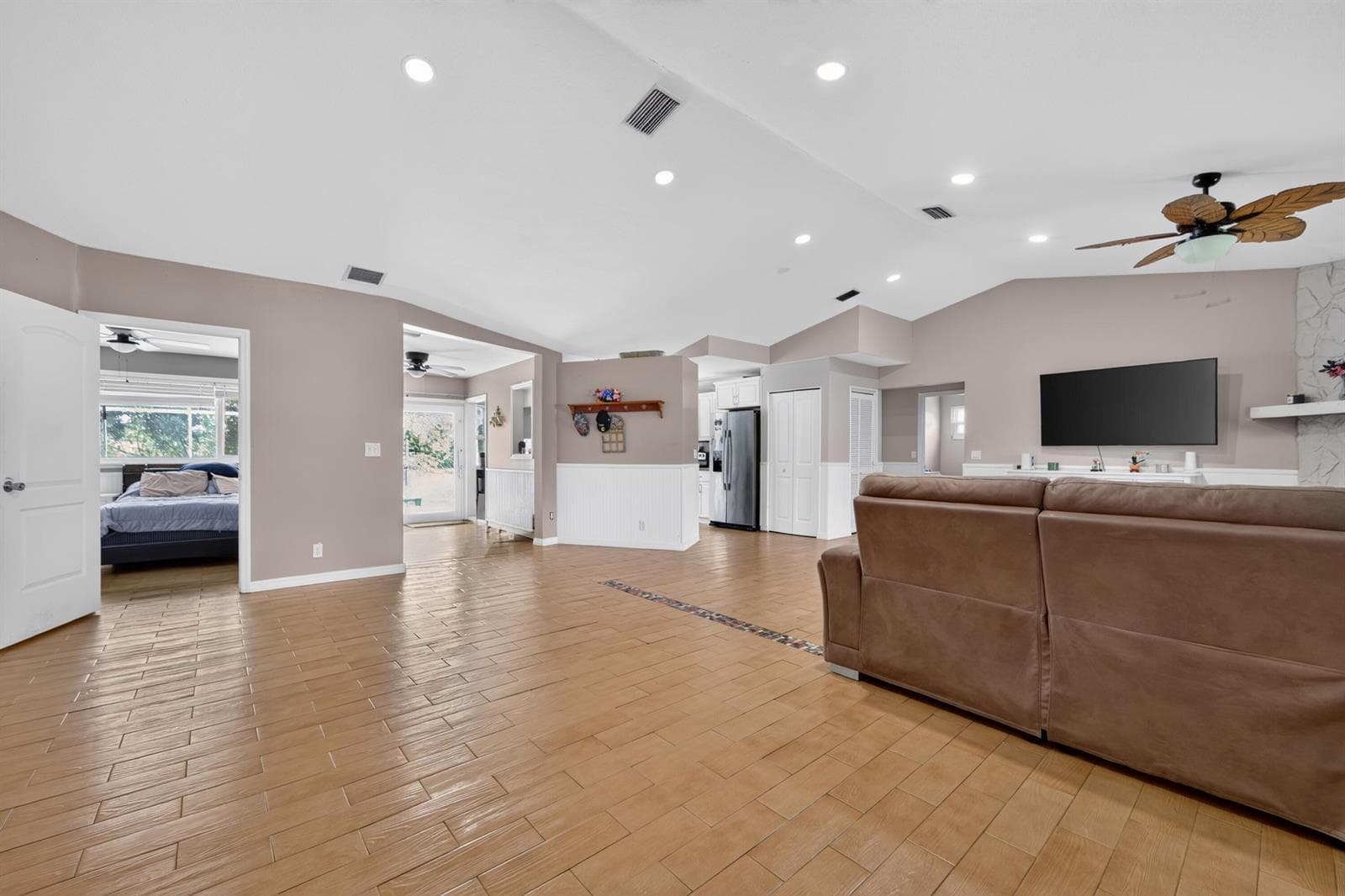 17546 PRADO Boulevard, FL 33470