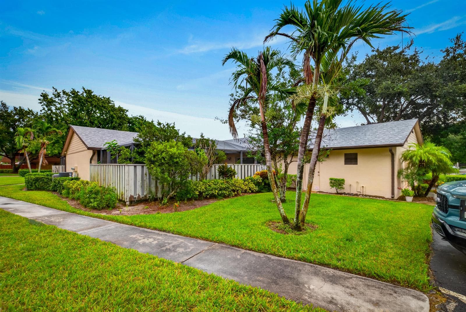1435 Captains Walk, Fort Pierce FL 34950