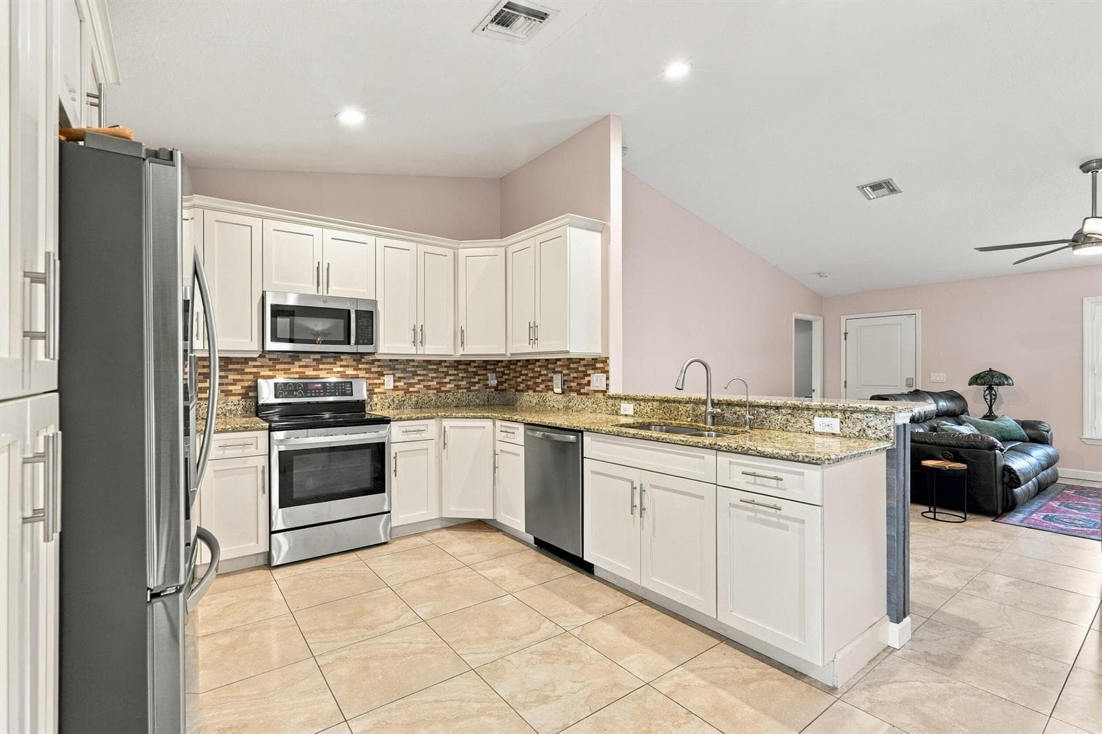 1697 SE LORRAINE Street, Port St. Lucie FL 34952