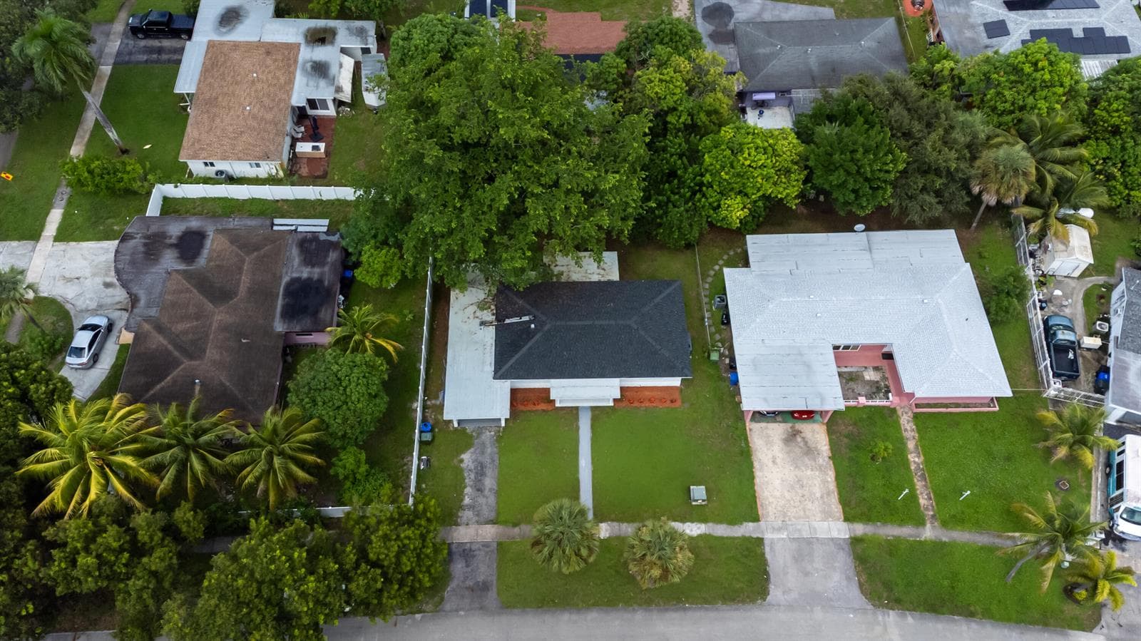 810 Wyoming Avenue, Fort Lauderdale FL 33312
