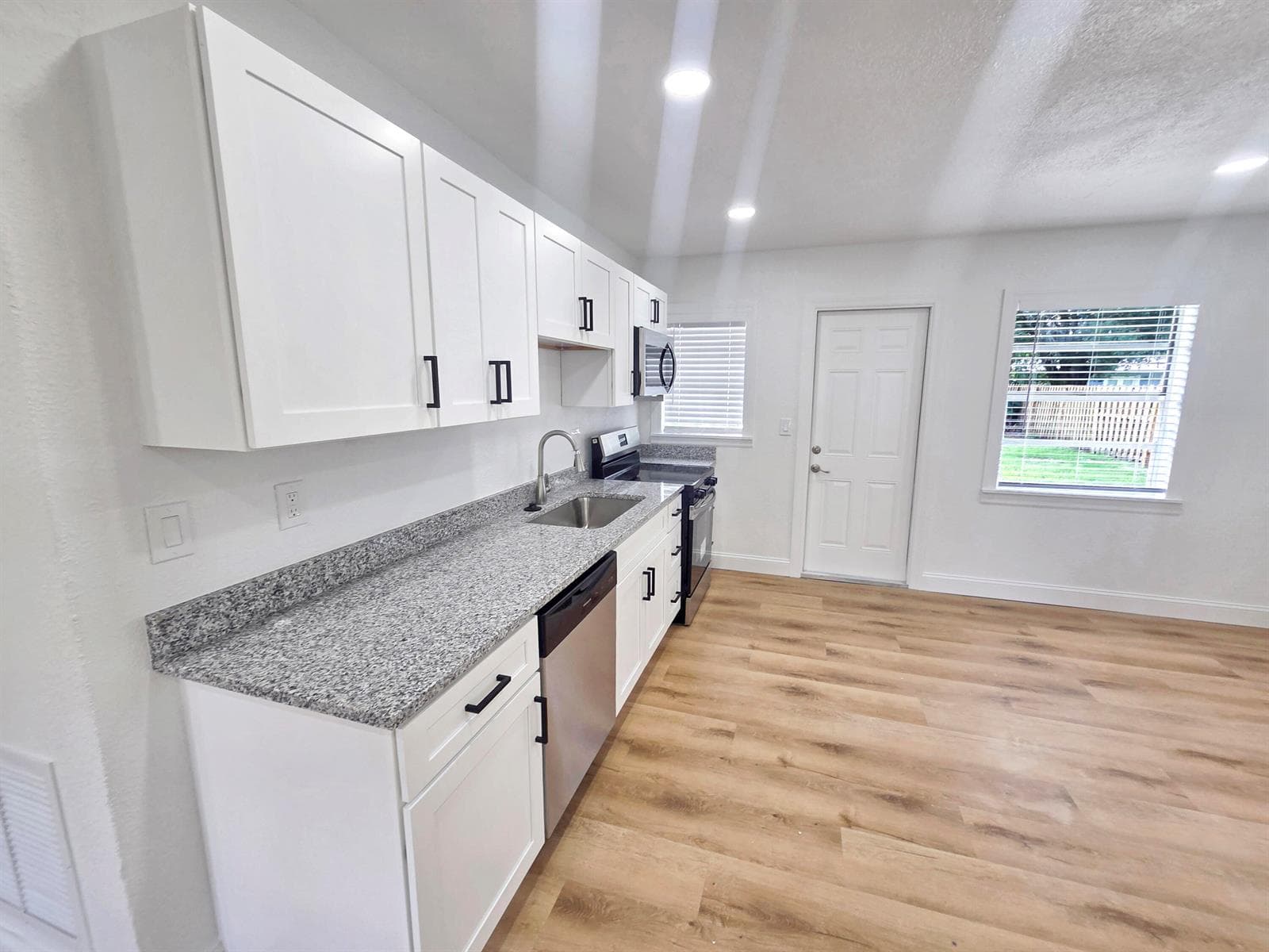 2603 AVENUE N, Fort Pierce FL 34947