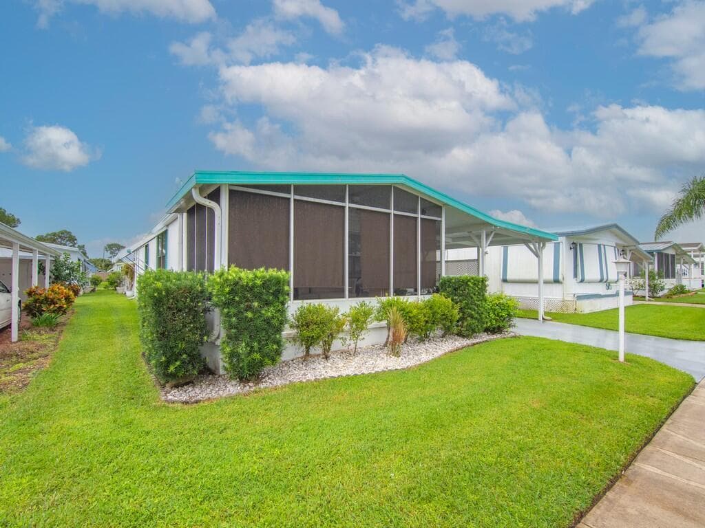 4800 SE Federal Highway, Stuart FL 34994