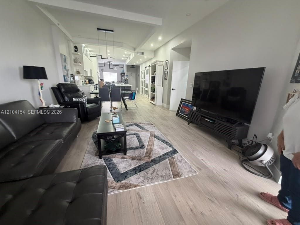 7691 Granville Dr # 410, Tamarac FL 33321