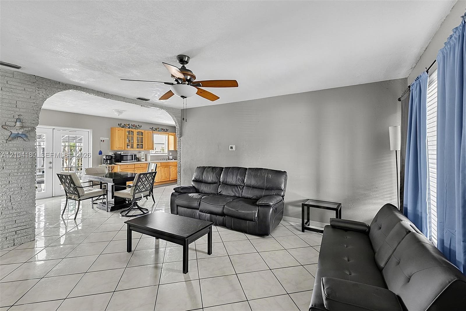 2440 Largo Dr, Miramar FL 33023