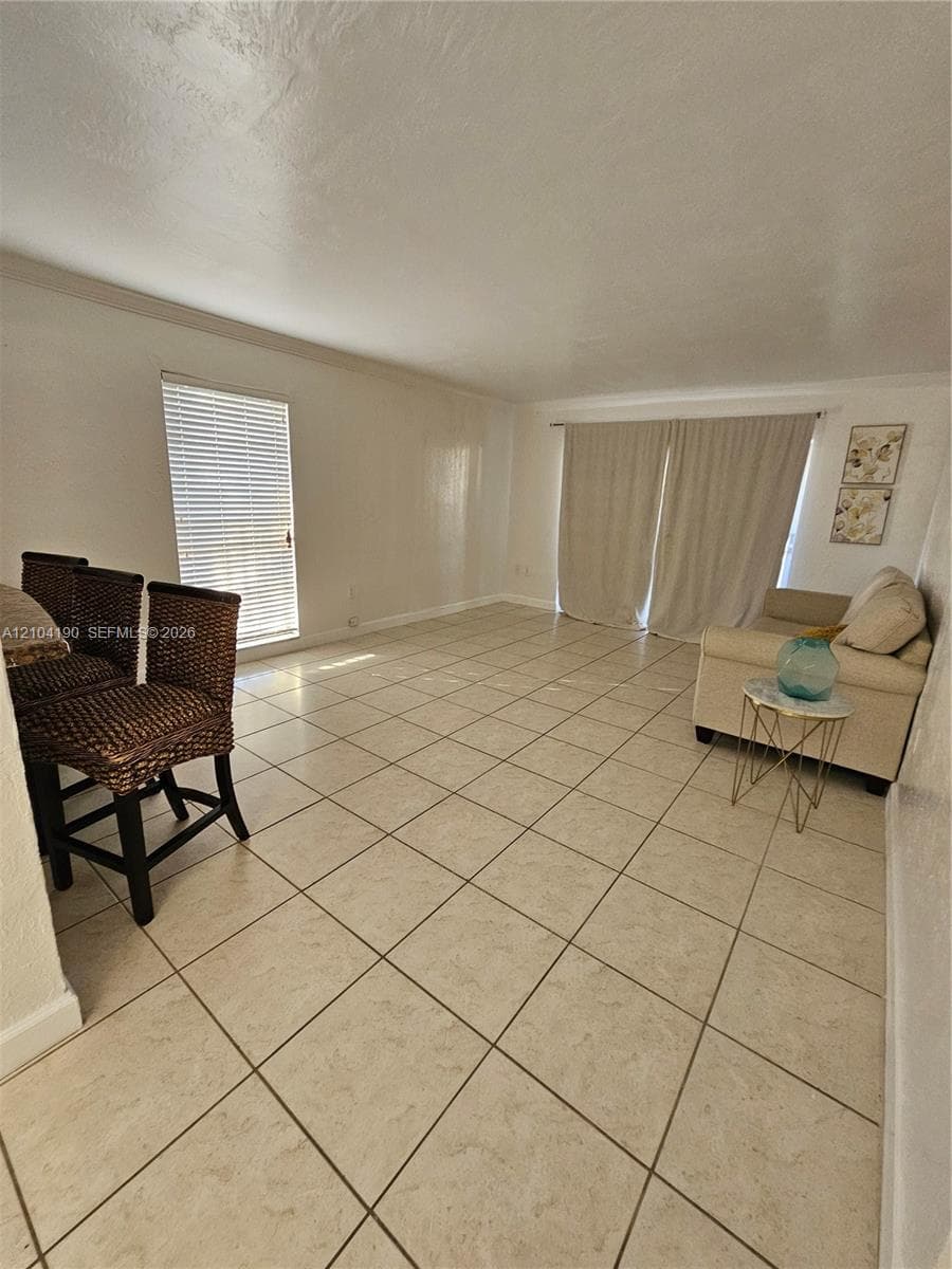 6900 N Kendall Dr # A102, Pinecrest FL 33156