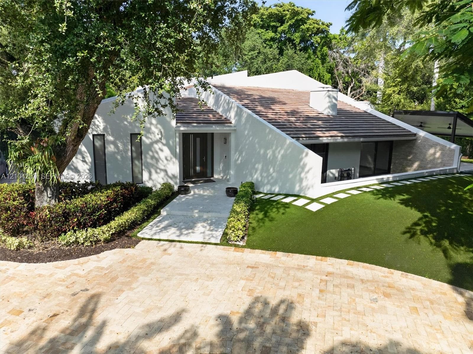 7001 Robles St, Coral Gables FL 33143