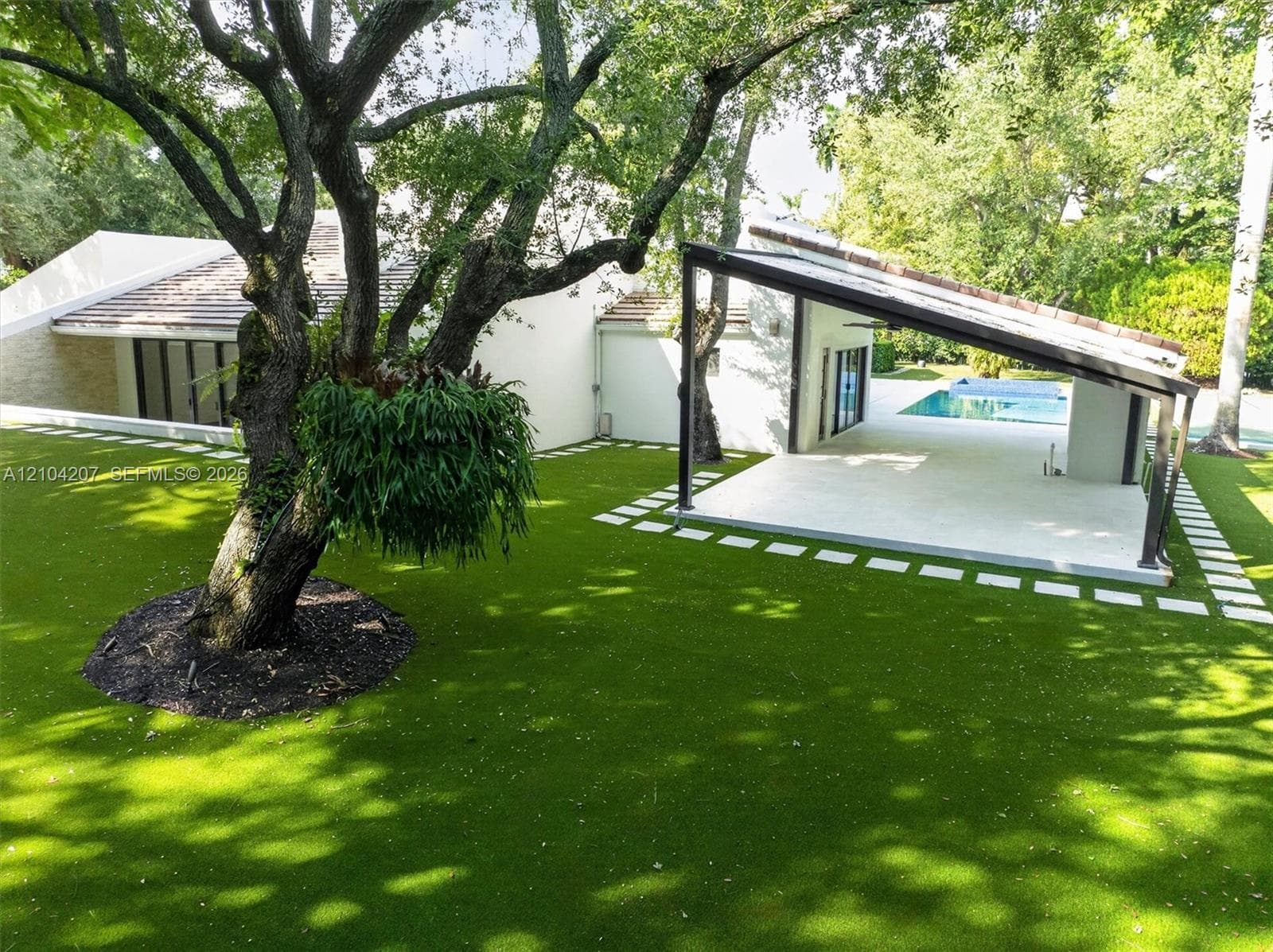 7001 Robles St, Coral Gables FL 33143