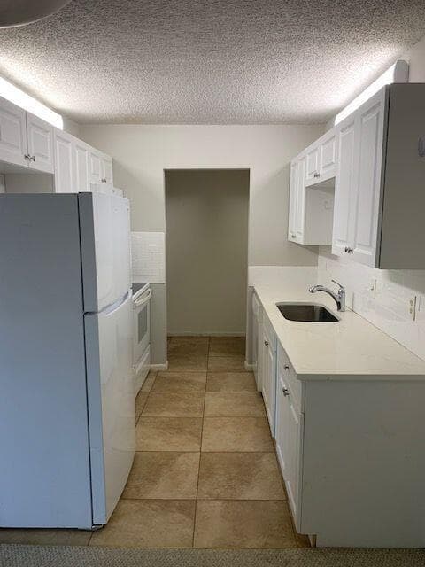 150 PINEVIEW Road # B8, Jupiter FL 33469