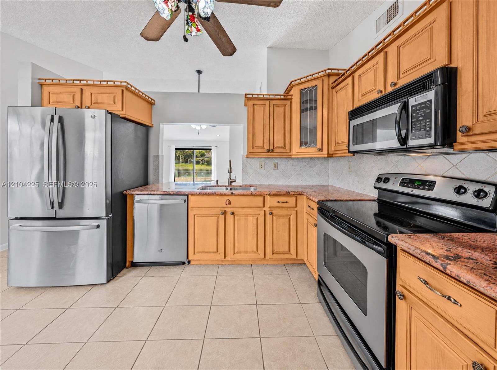 13740 Oak Ridge Dr, Davie FL 33325