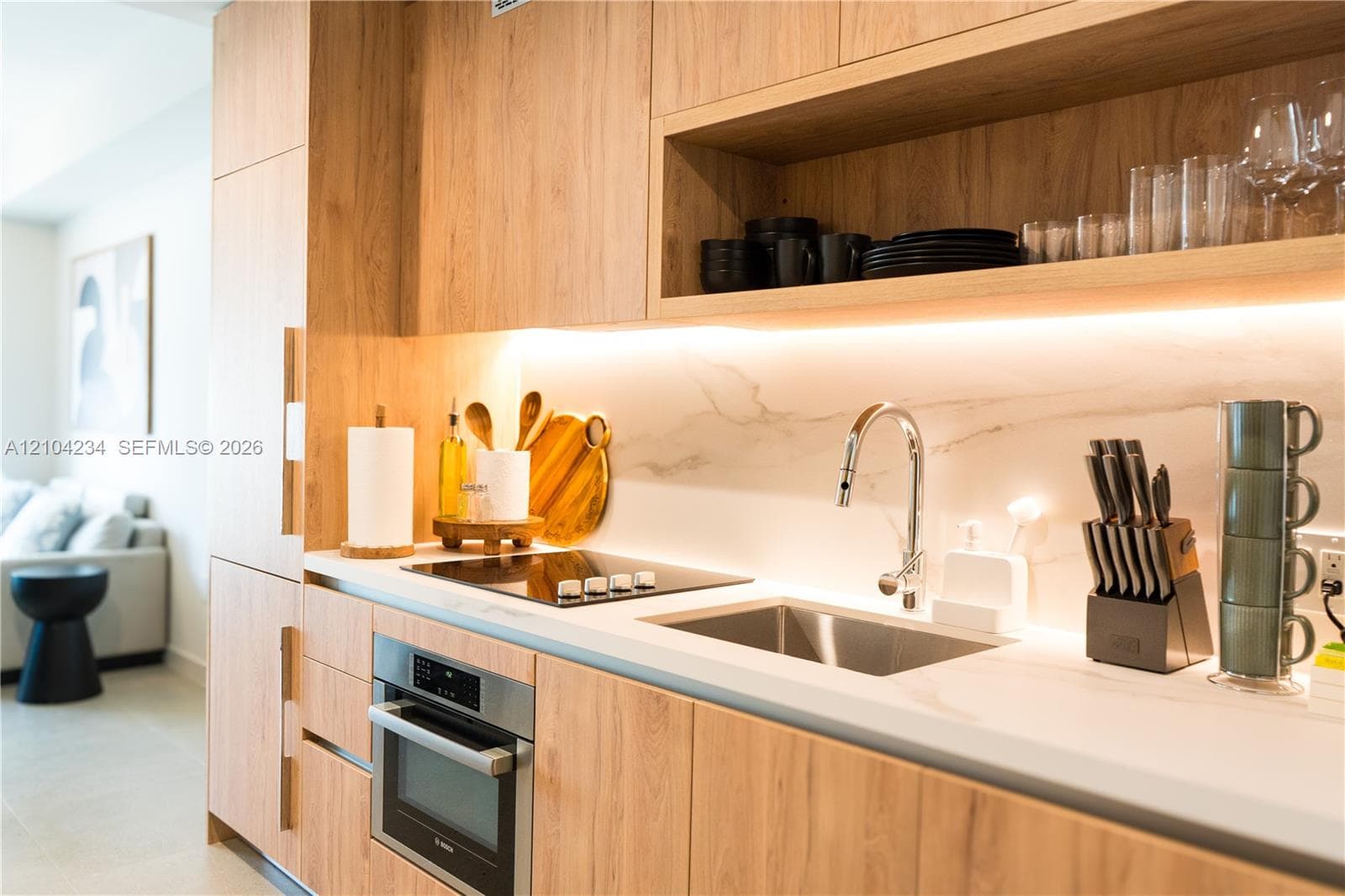 11 NE 6th St # 513, Miami FL 33132