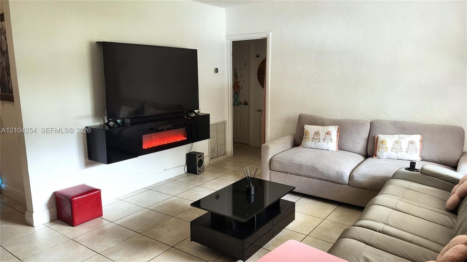 1245 NE 133rd St, North Miami FL 33161