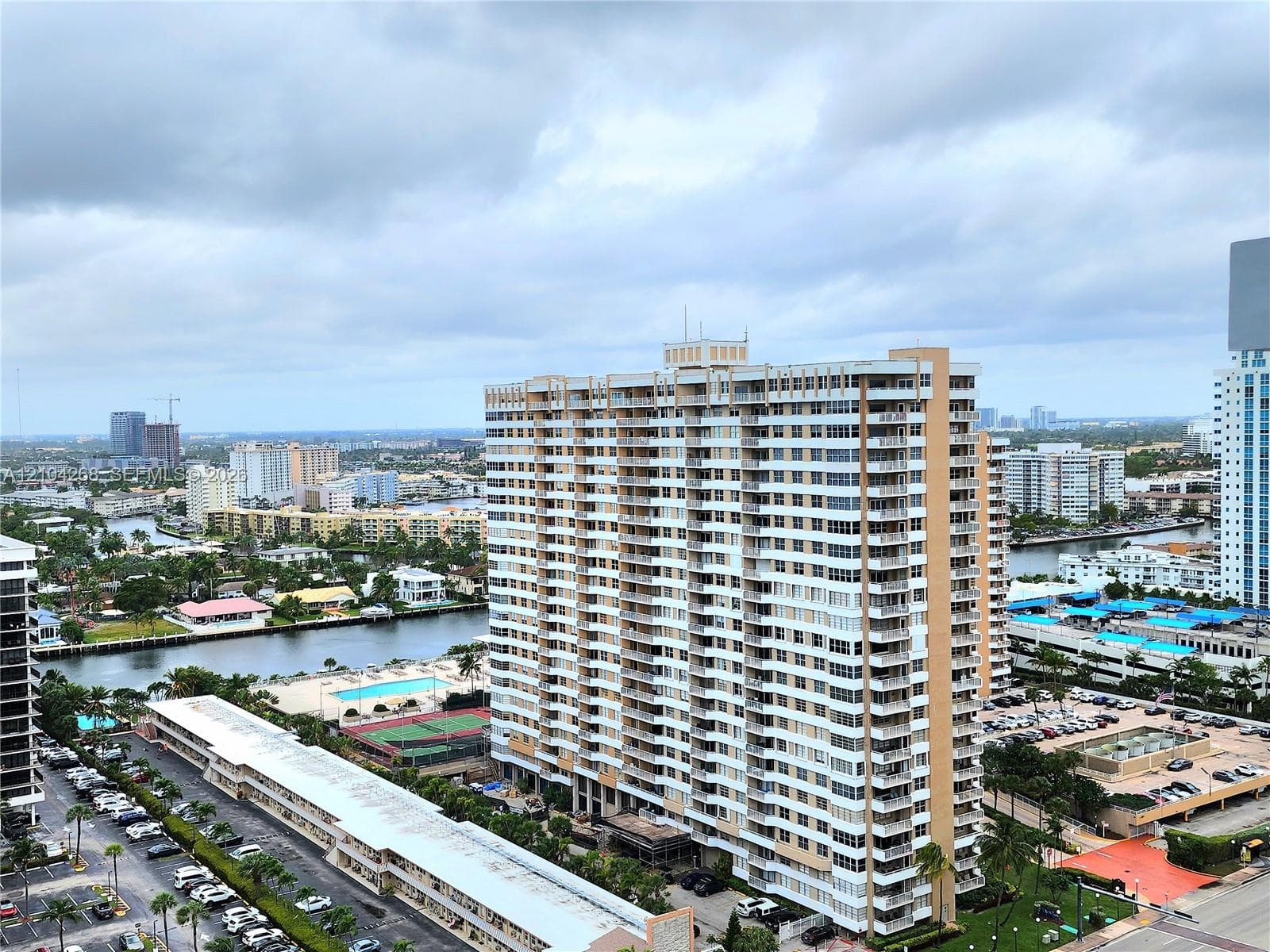 2030 S Ocean Dr Penthouse # 2204, Hallandale Beach FL 33009