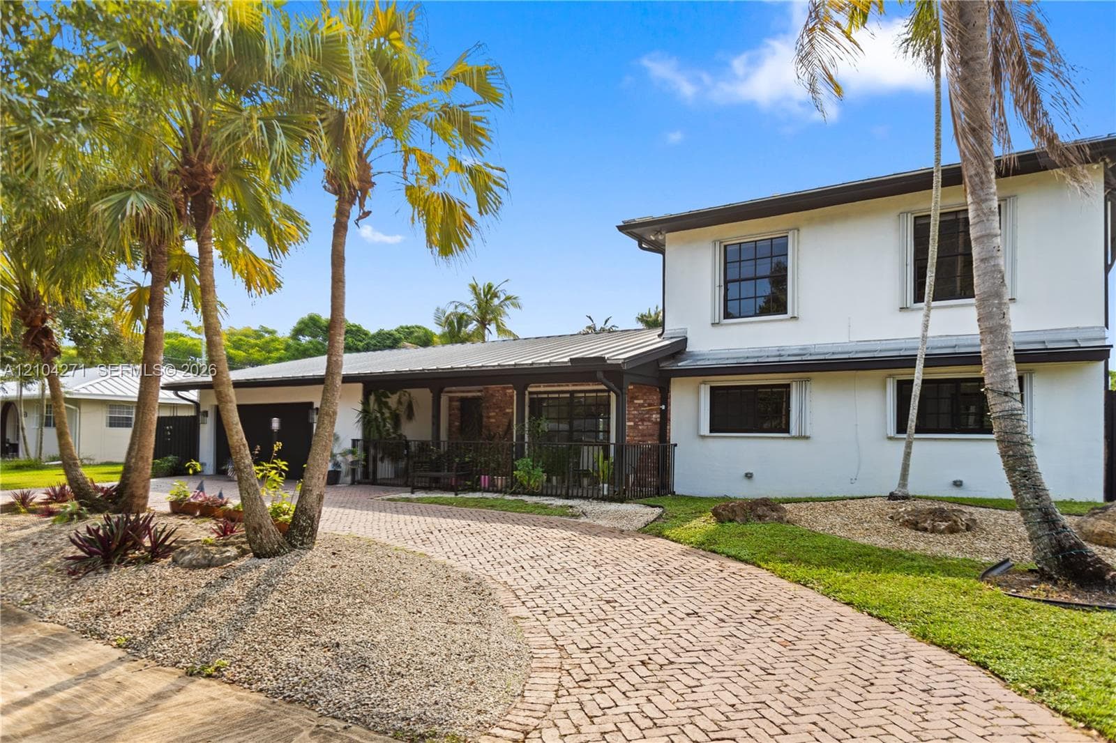 1121 SW 75th Ave, Plantation FL 33317