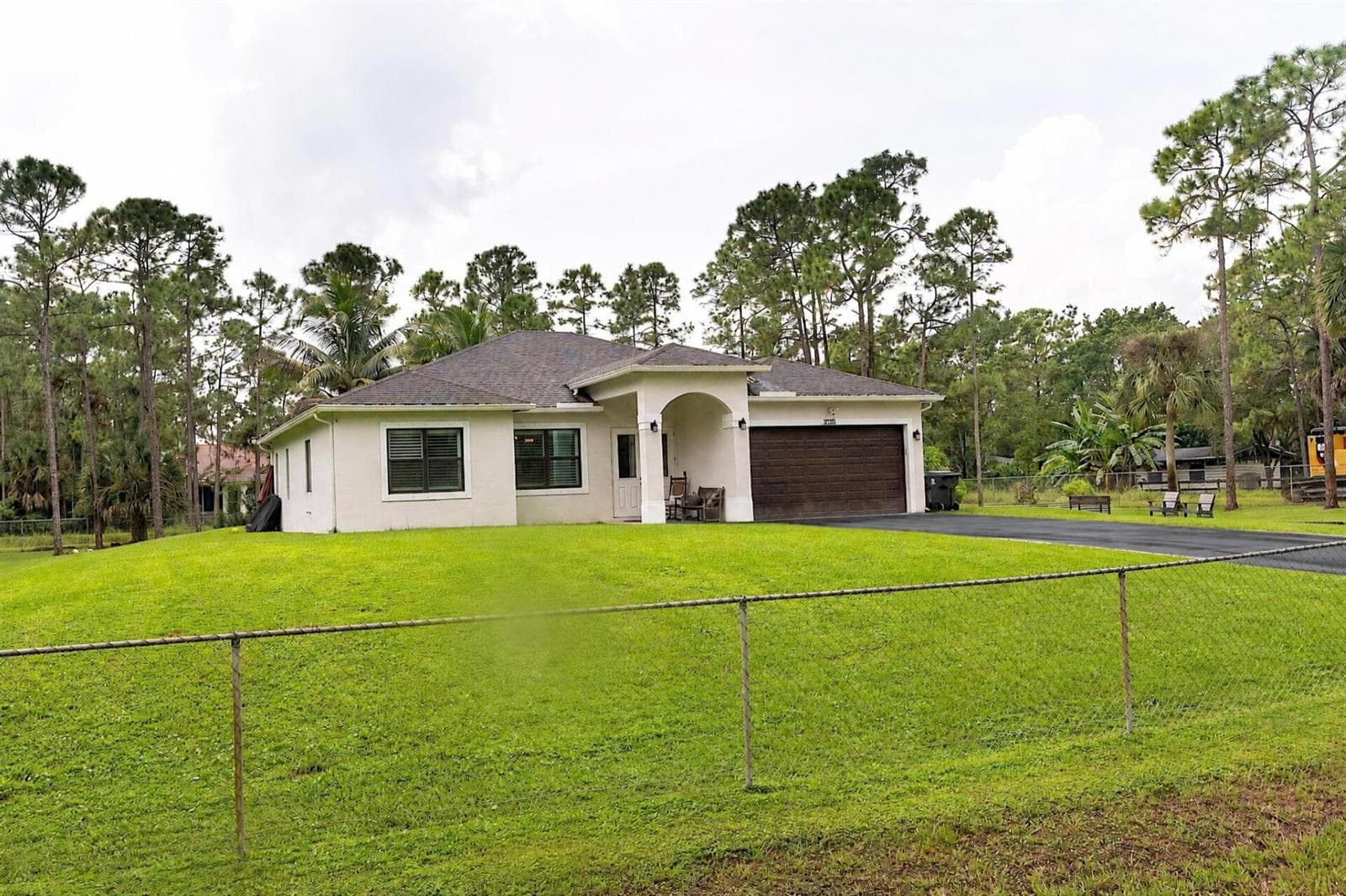 17226 72nd Road N, Loxahatchee FL 33470