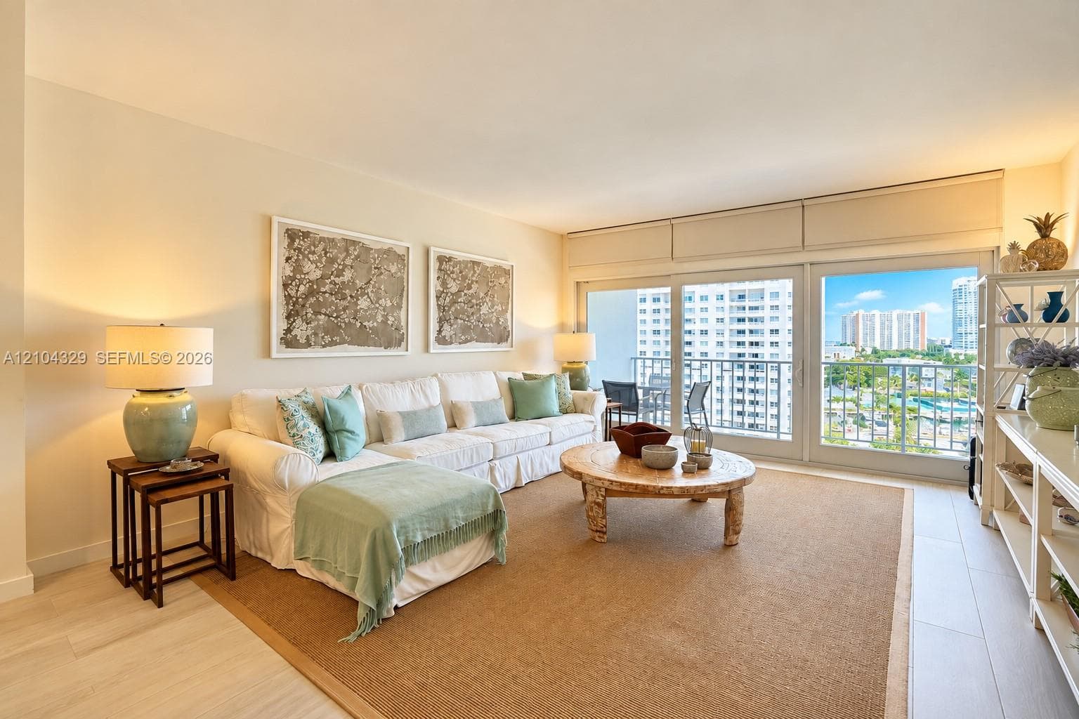 500 Bayview Dr # 1123, Sunny Isles Beach FL 33160