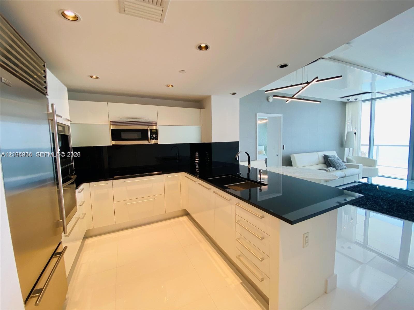 17121 Collins Ave # 907, Sunny Isles Beach FL 33160