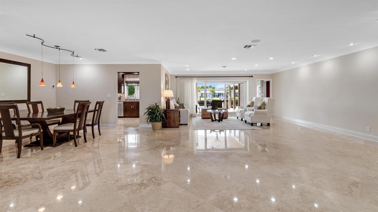 750 SE 7TH Avenue, Pompano Beach FL 33060
