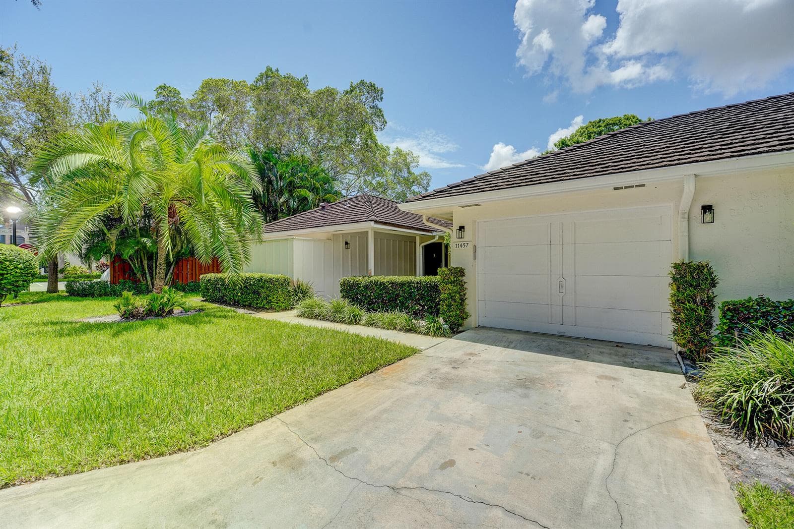 11457 Sandy Oaks Court, North Palm Beach FL 33408