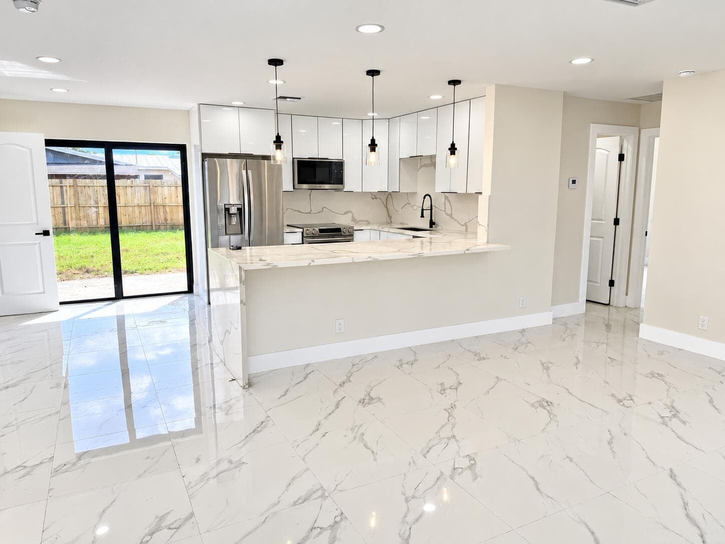 4922 ROYAL S, West Palm Beach FL 33415