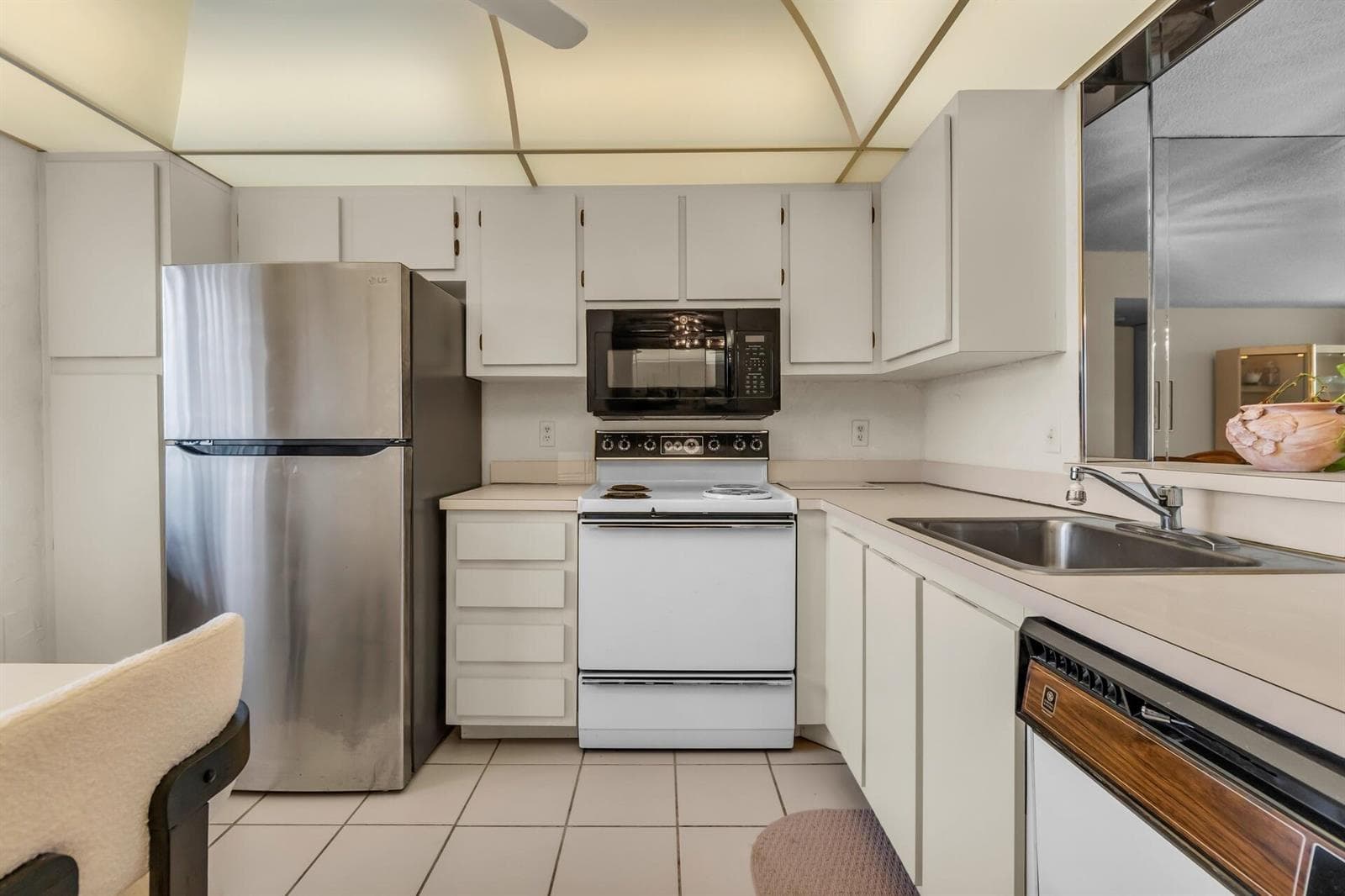 14307 BEDFORD Drive # 306, Delray Beach FL 33446