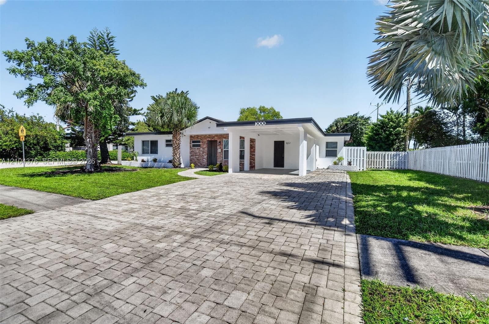 1000 SE 2nd Ave, Deerfield Beach FL 33441