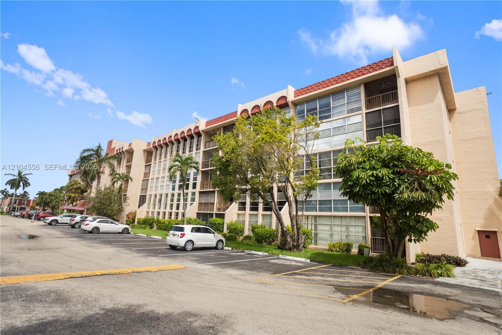 2101 Atlantic Shores Blvd # 107, Hallandale Beach FL 33009