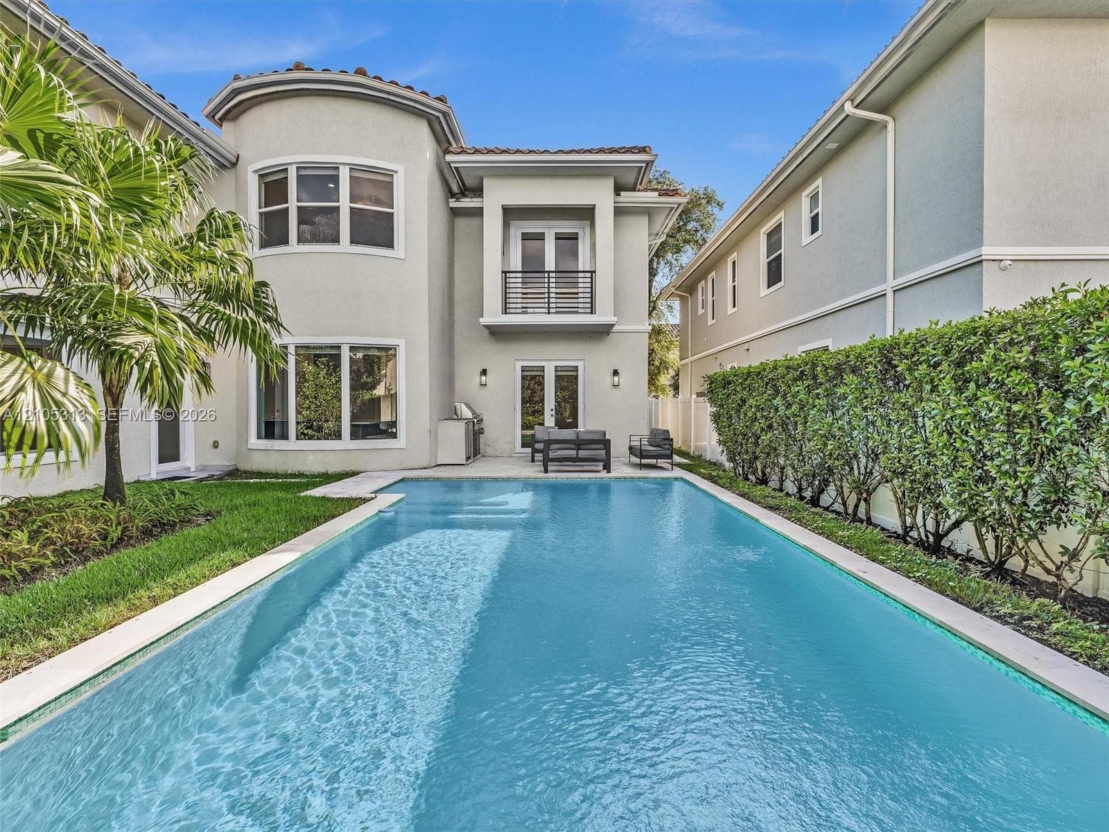 3539 Forest View Cir, Dania Beach FL 33312