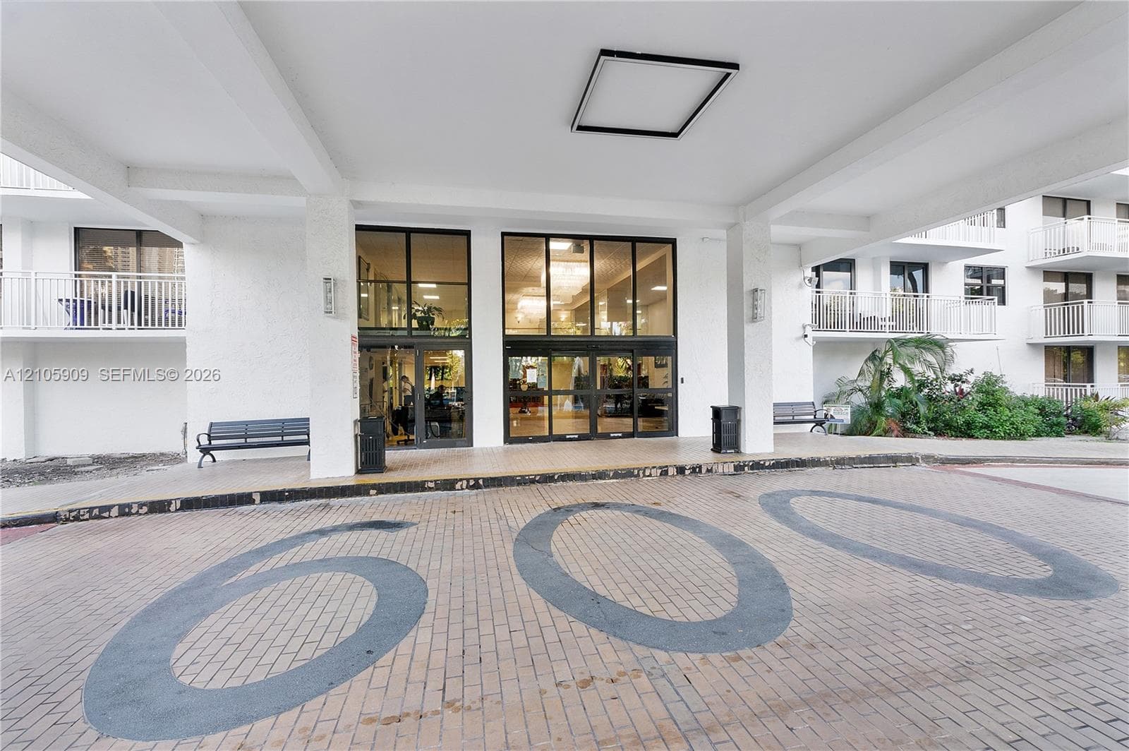 210 174th St # 1610, Sunny Isles Beach FL 33160