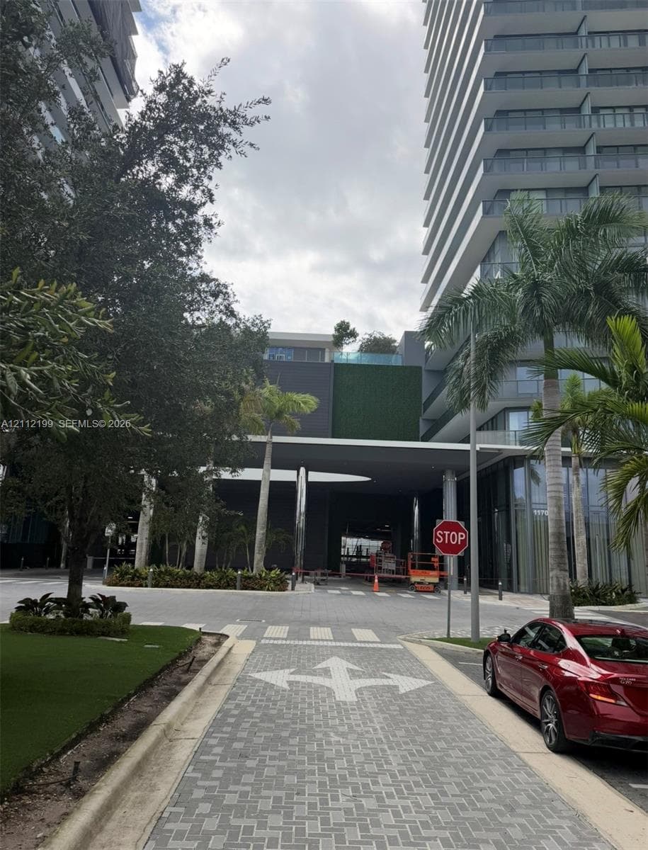 1170 East Hallandale Beach Boulevard # 2011, Hallandale Beach FL 33009